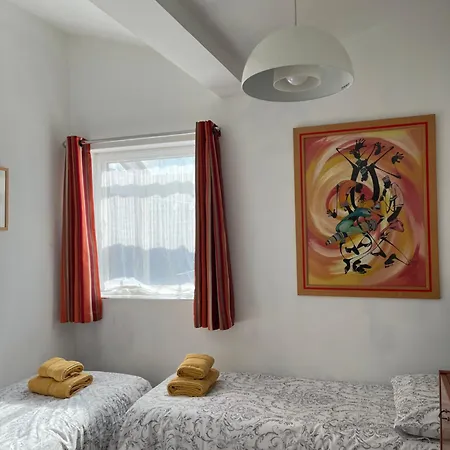 Sutton Coach House Feriehus *