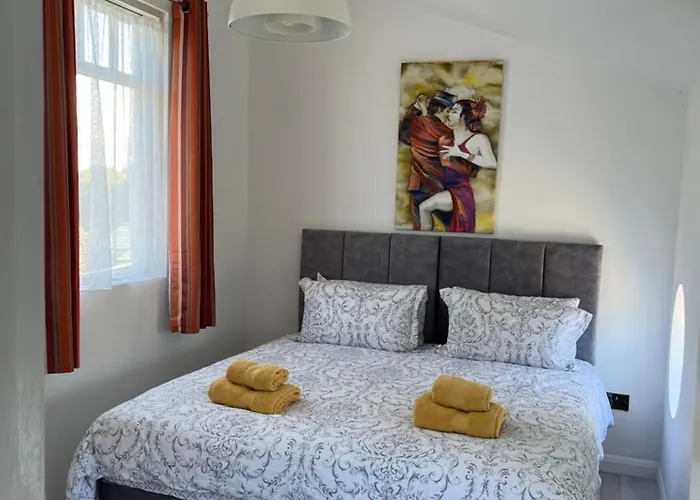 Sutton Coach House * Wexford